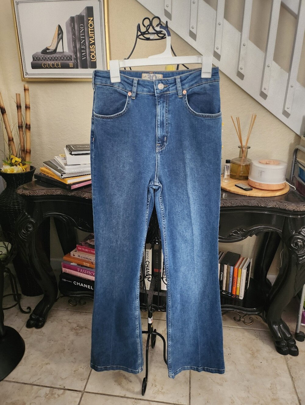 FREE PEOPLE DRIFTWOOD SOMEWHERE OVER THE RAINBOW FLARE JEANS size 30 - Picture 3 of 6